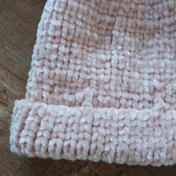 Old Navy toque - Picture 2 of 13